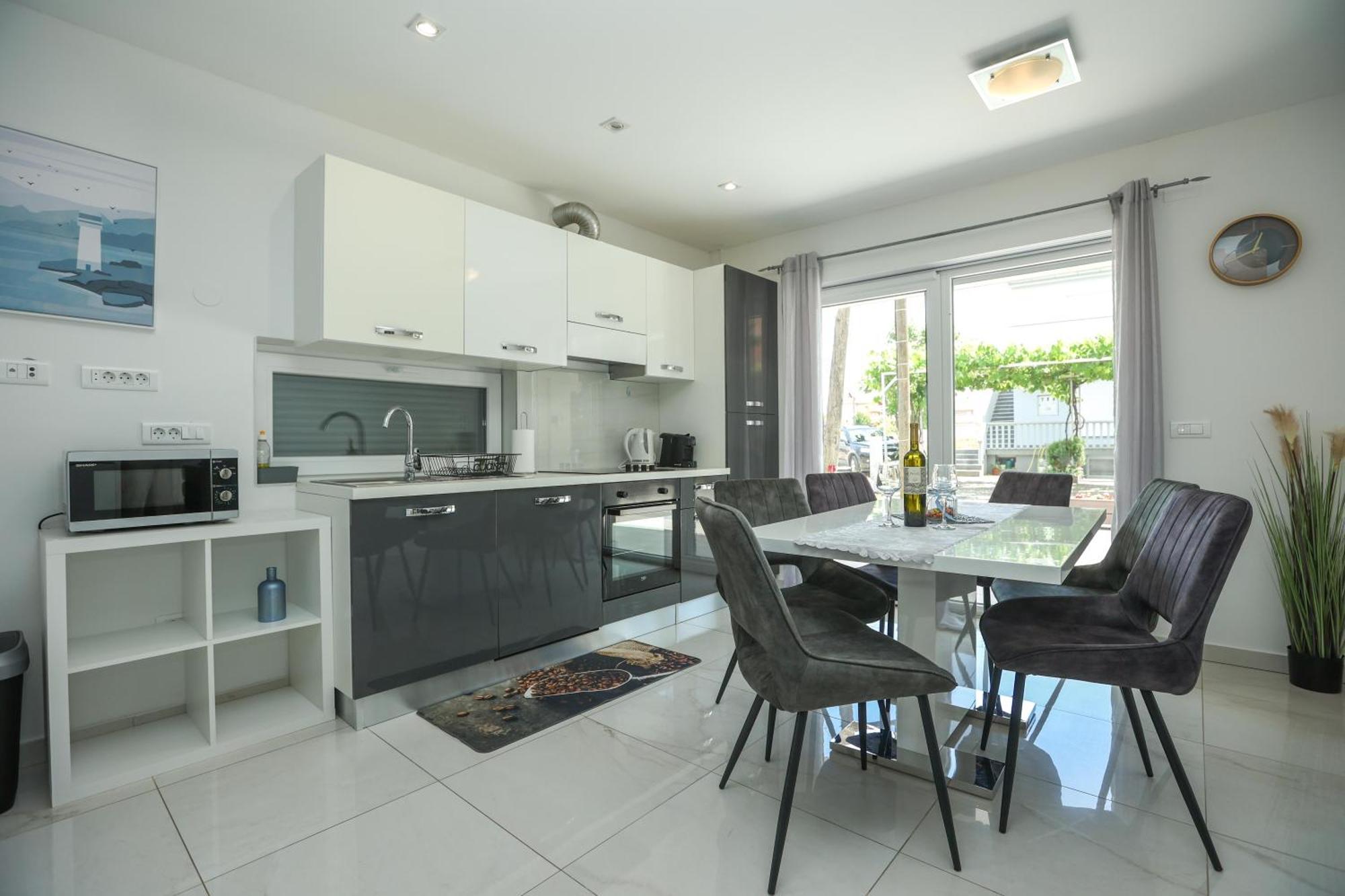 Km Exclusive Apartments 자다르 외부 사진